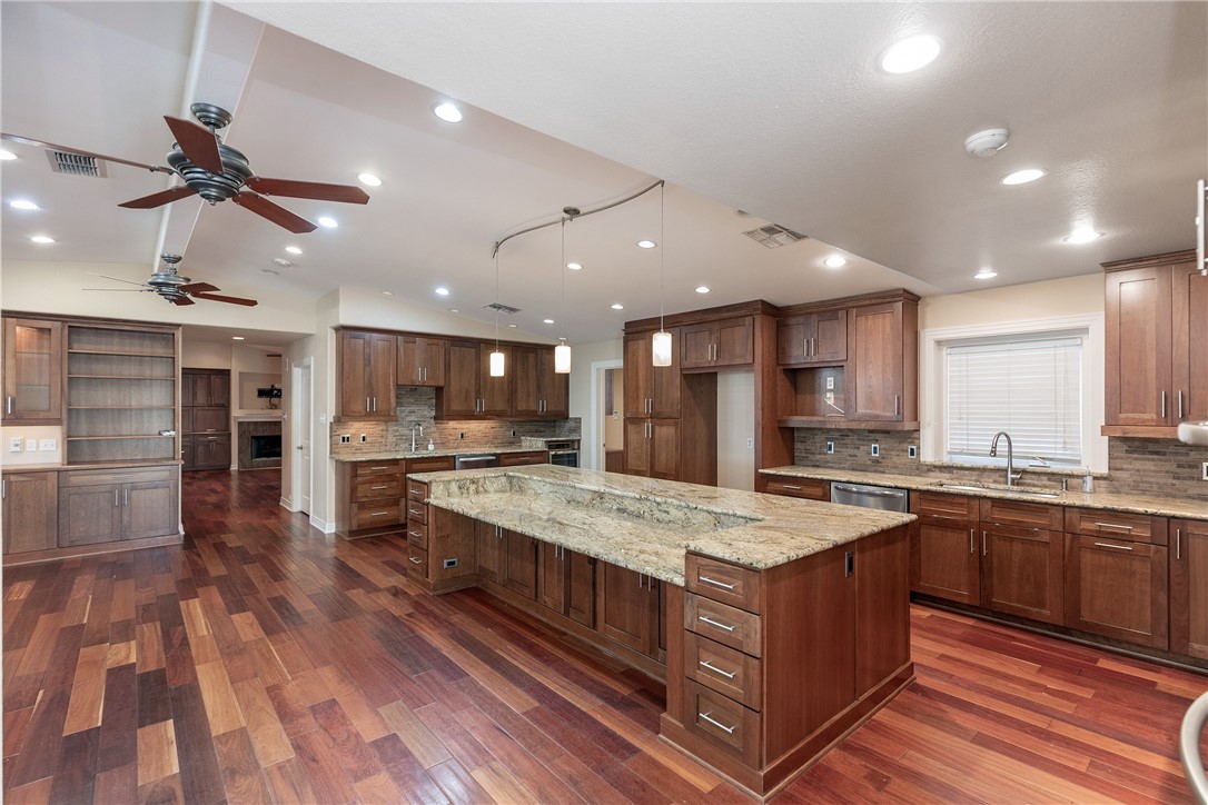 257 Cape May Dr Property Photo 9