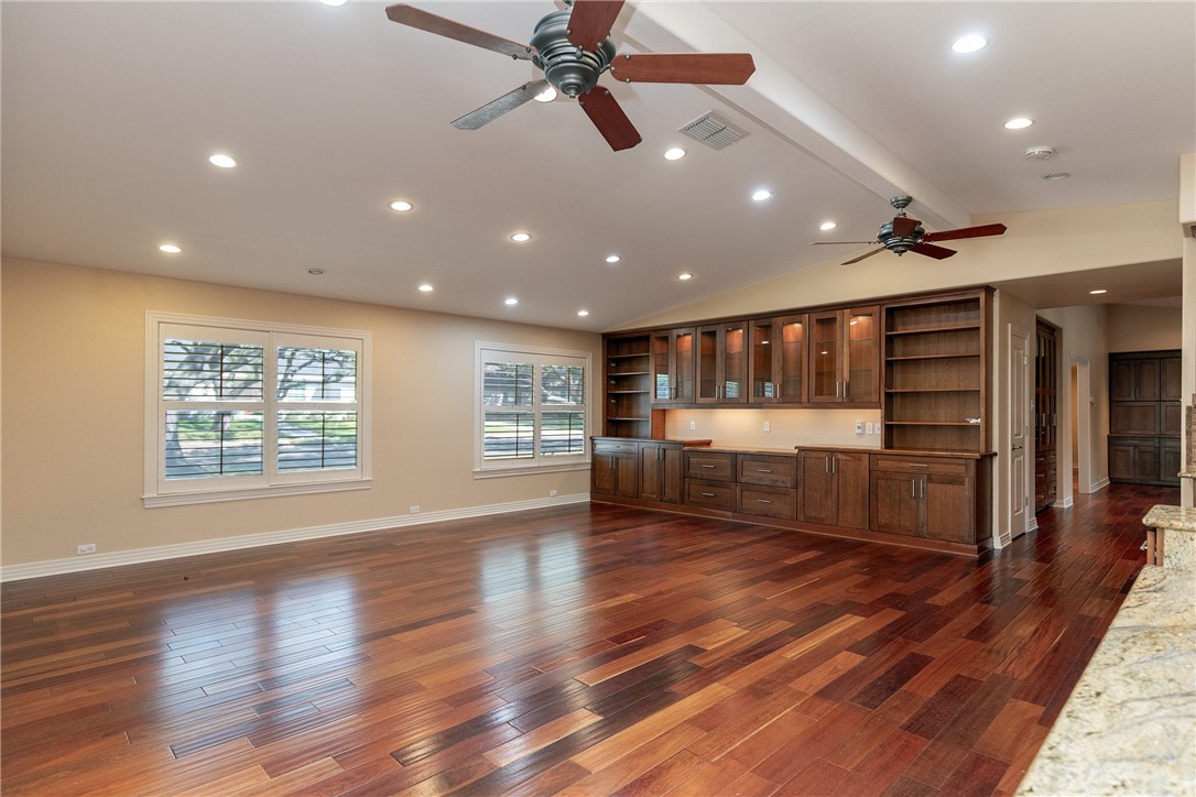 257 Cape May Dr Property Photo 17