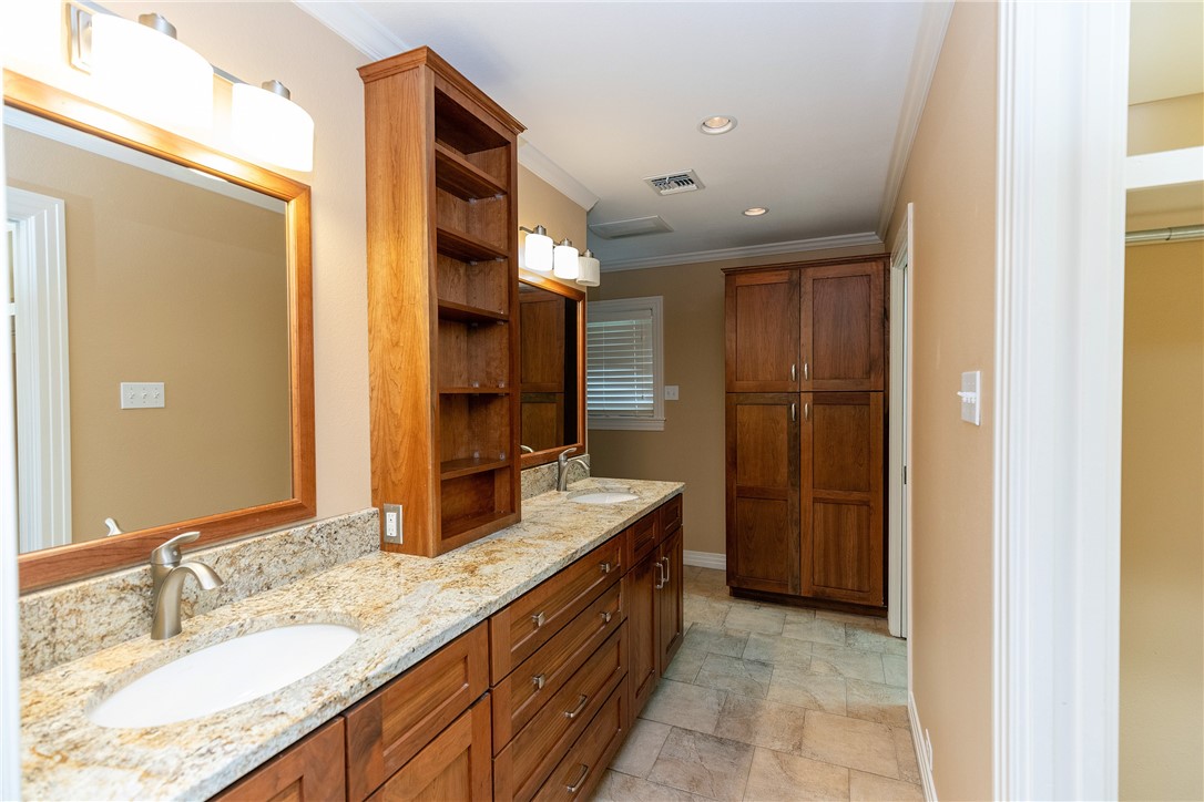 257 Cape May Dr Property Photo 30