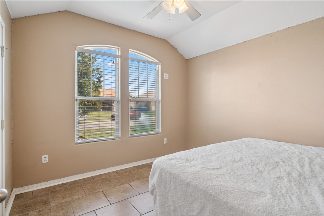 1104 Imperial St Property Photo 11