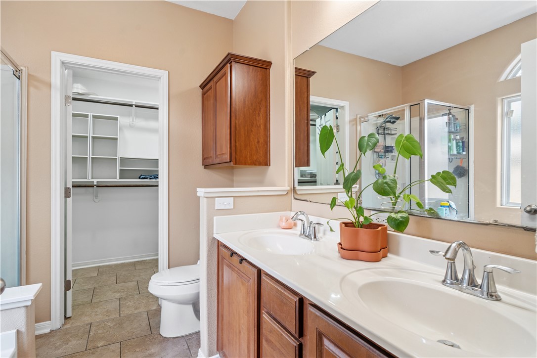 1104 Imperial St Property Photo 16
