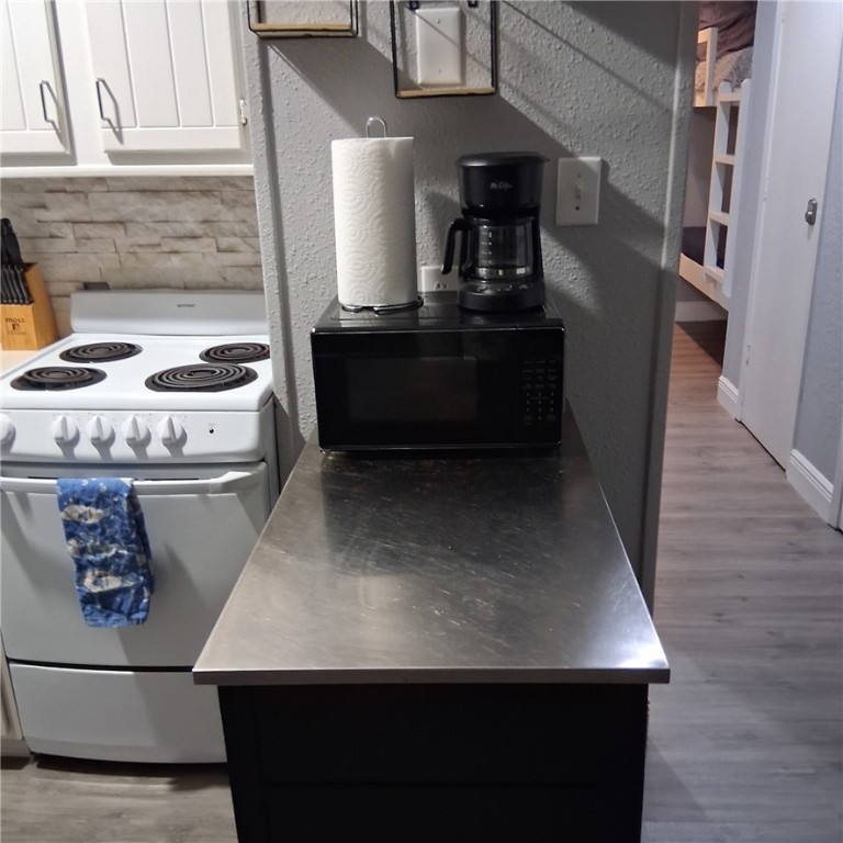 3938 Surfside Blvd 2312 Property Photo 3