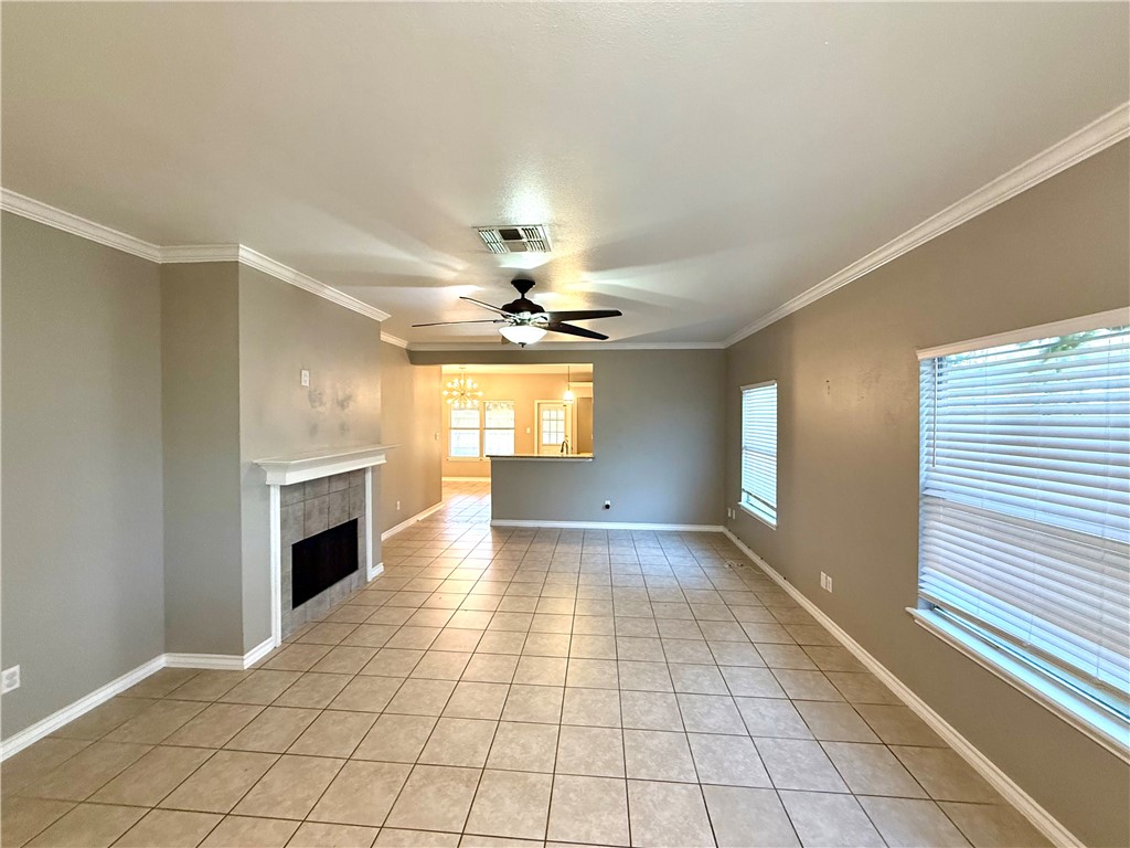 6533 Fenwick Dr Property Photo 3