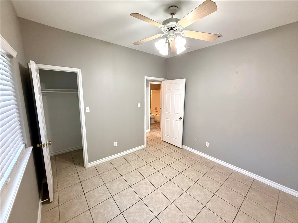 6533 Fenwick Dr Property Photo 17