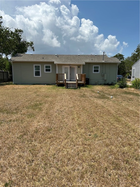 1110 Logan Ave Property Photo 2