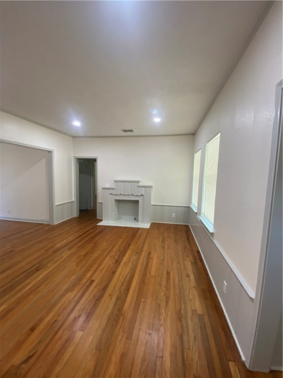 1110 Logan Ave Property Photo 3