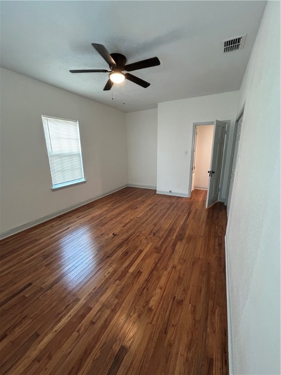 1110 Logan Ave Property Photo 15