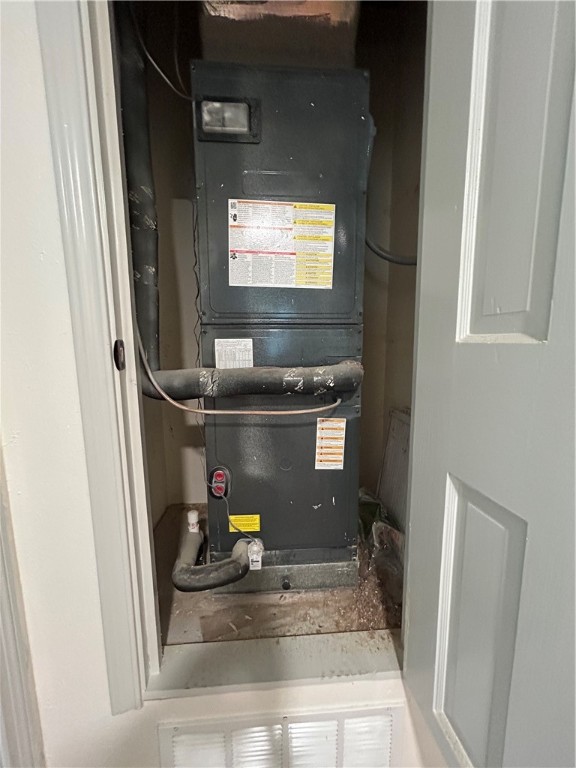 1110 Logan Ave Property Photo 18