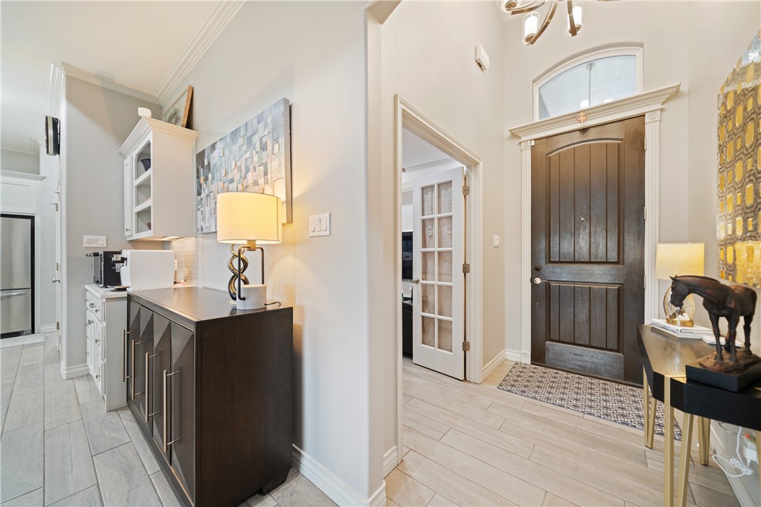 6421 Aikman Property Photo 4