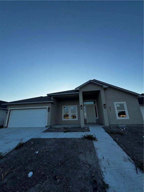 3901 Morteza Dr Property Photo 2