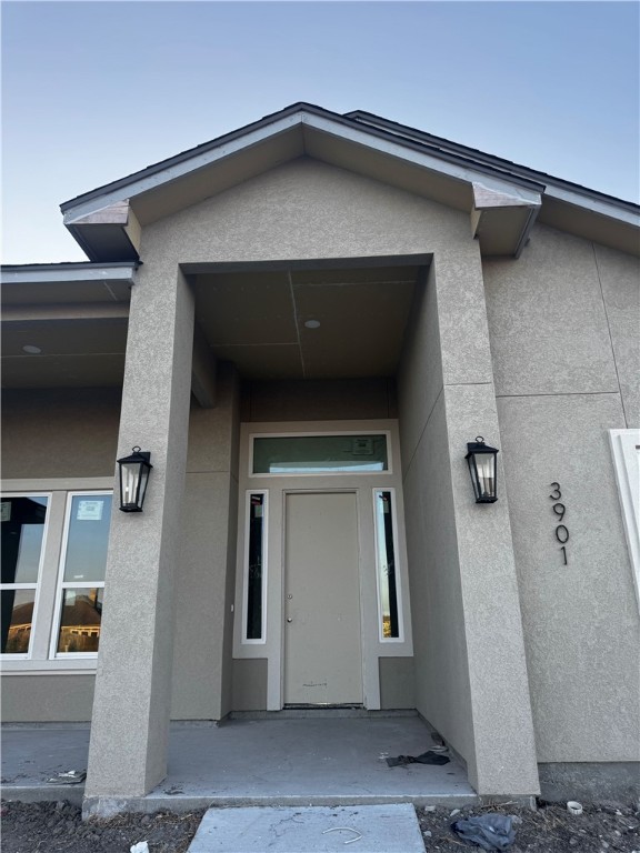 3901 Morteza Dr Property Photo 3