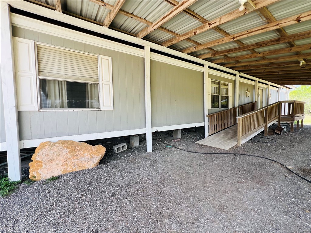 186 County Road 161 Property Photo 3