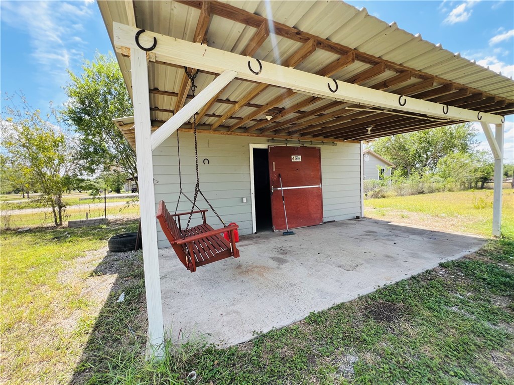 186 County Road 161 Property Photo 18