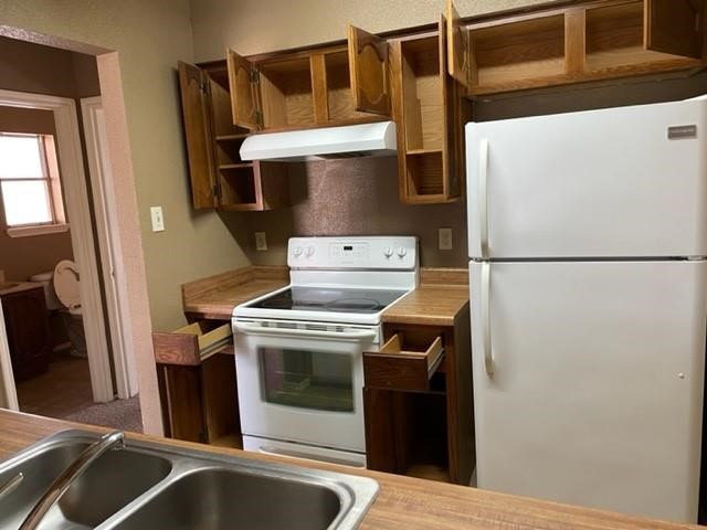 6702 Everhart Road B107 Property Photo 4