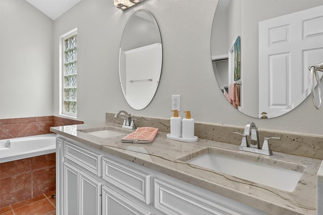 3902 Greystone Dr Property Photo 23