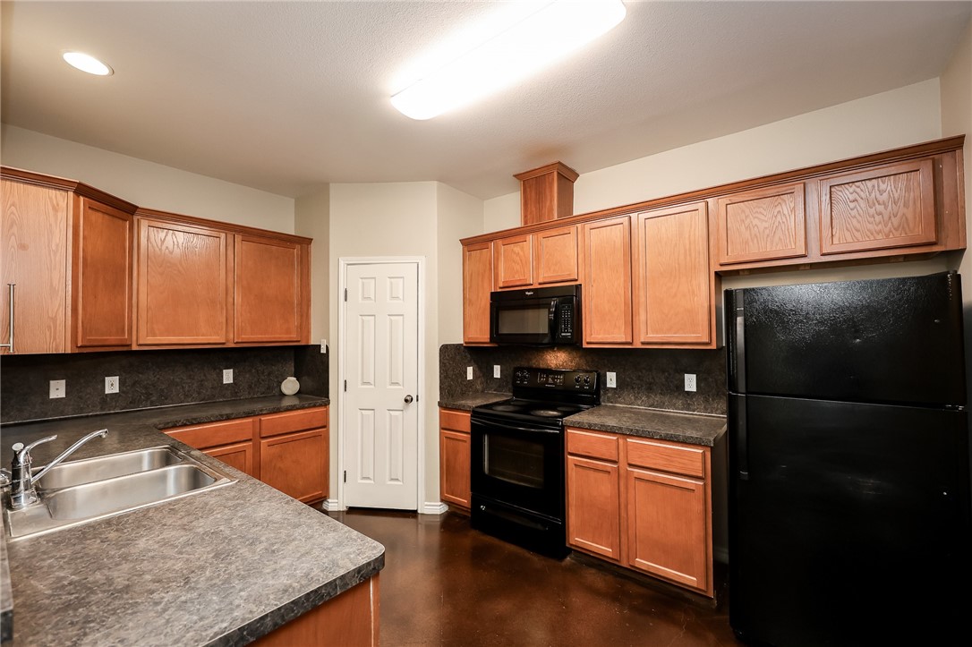 6630 Rhine Dr A Property Photo 6