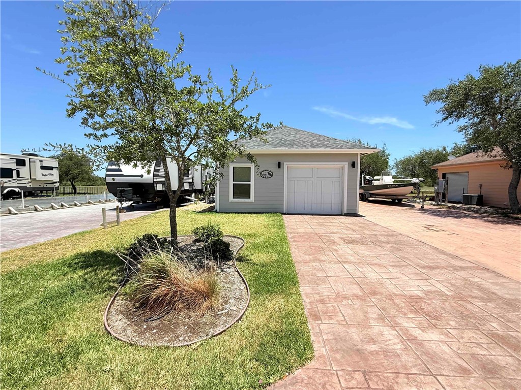 18 Augusta Circle Property Photo 1