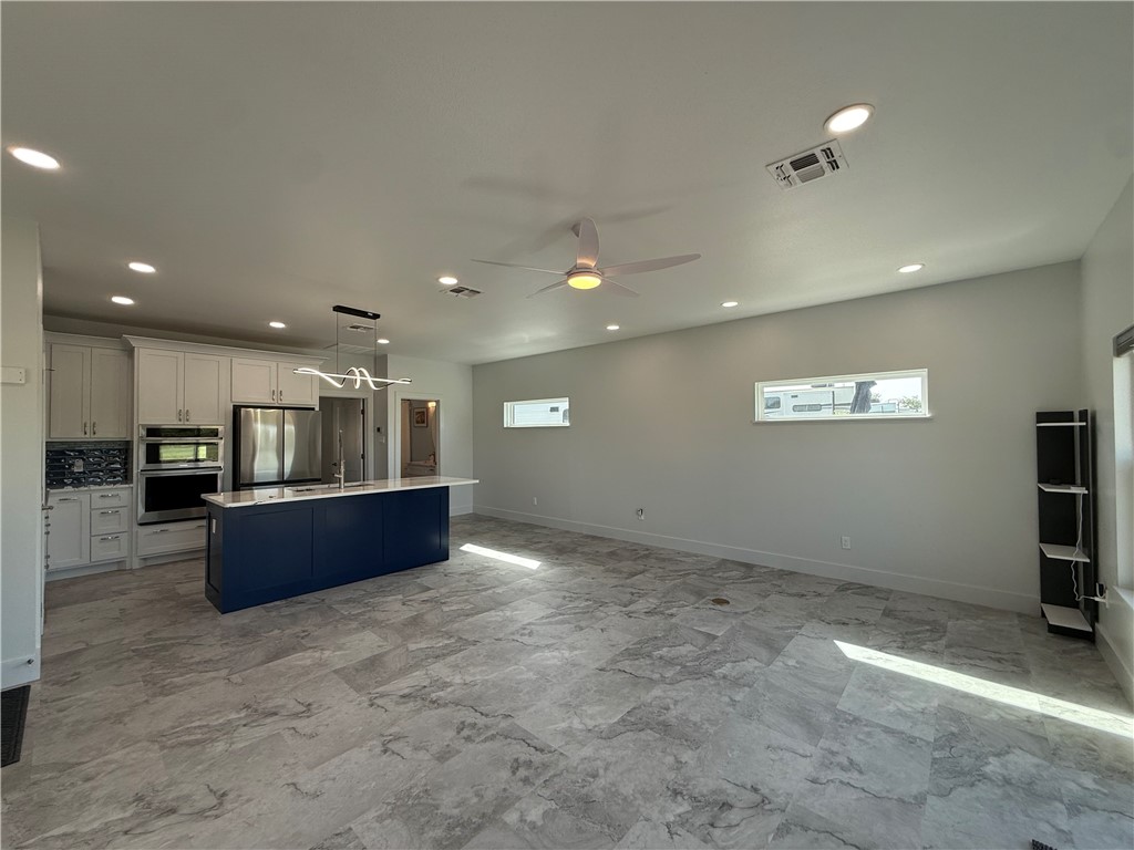 18 Augusta Circle Property Photo 5