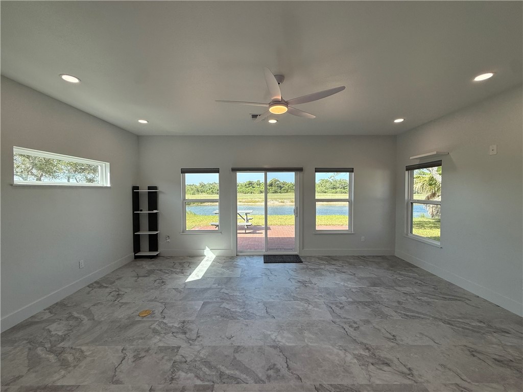 18 Augusta Circle Property Photo 6