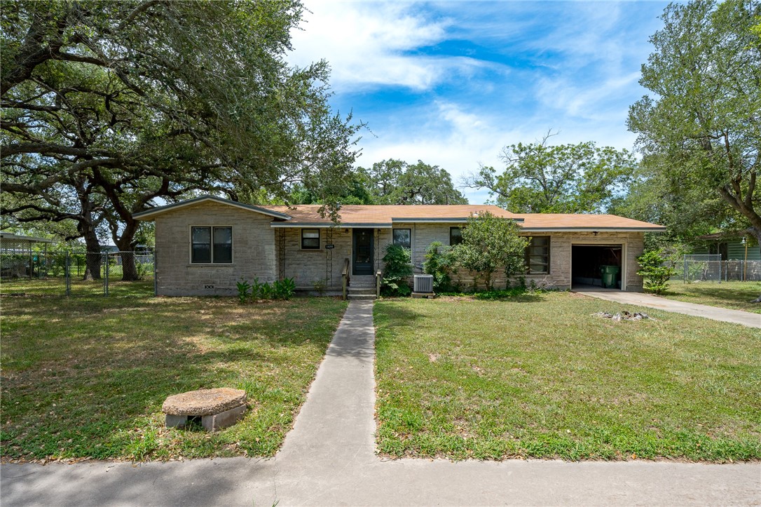 14289 State Highway 188 Property Photo 1