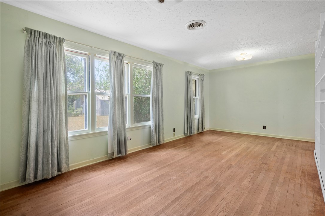 14289 State Highway 188 Property Photo 5