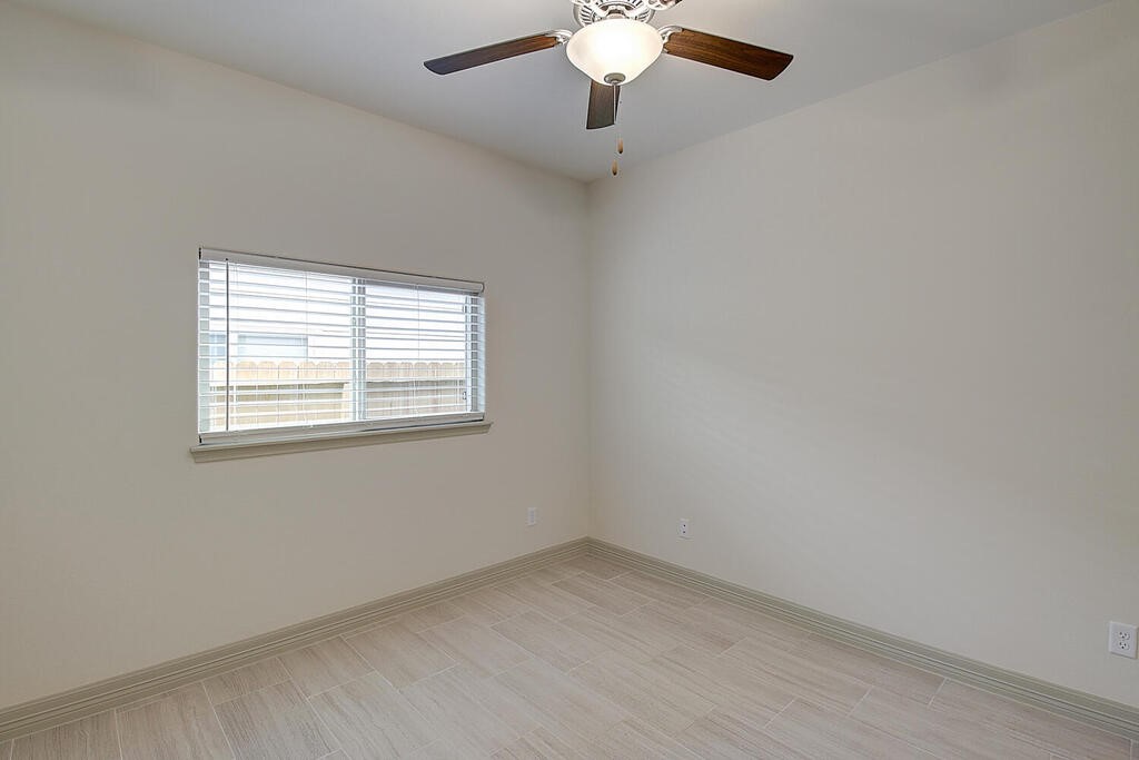 2205 Crystal Bay Dr Property Photo 27
