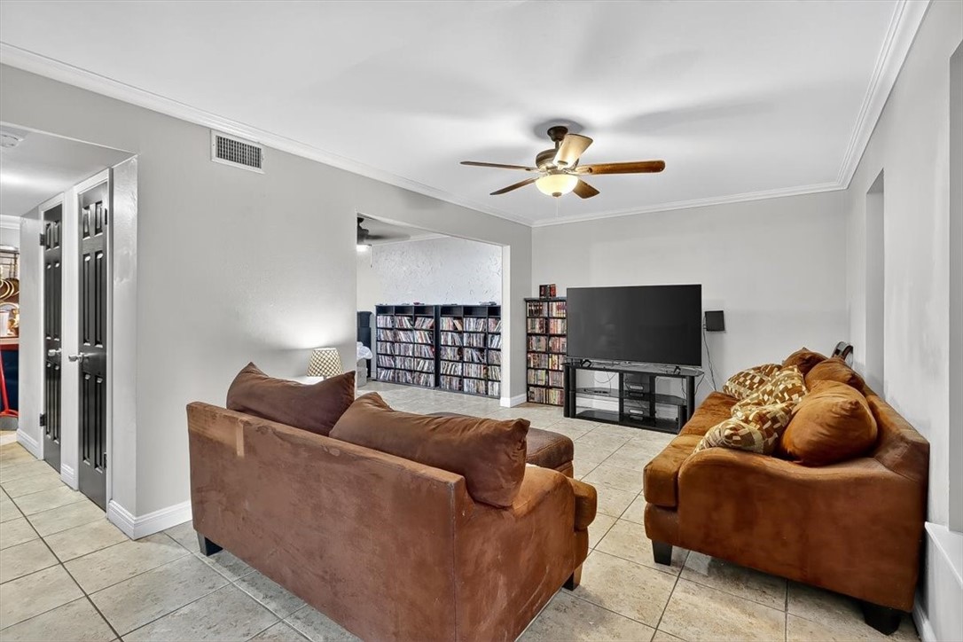 4049 Ogrady Dr Property Photo 2