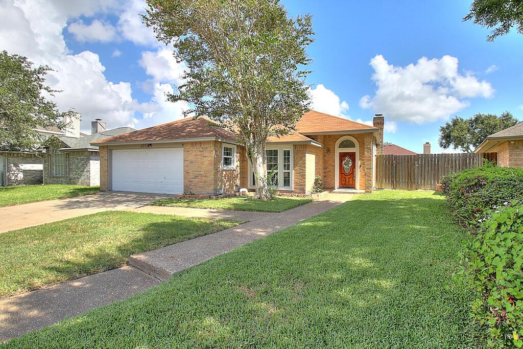6226 Brockhampton St Property Photo 1