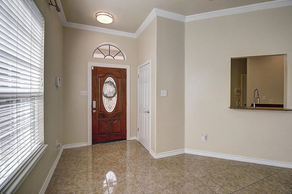 6226 Brockhampton St Property Photo 3