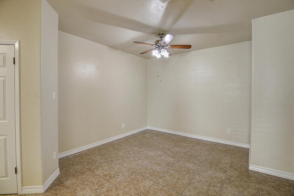 6226 Brockhampton St Property Photo 9