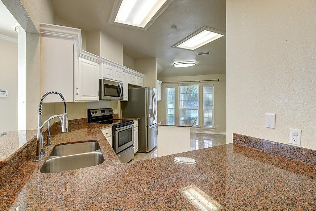 6226 Brockhampton St Property Photo 15