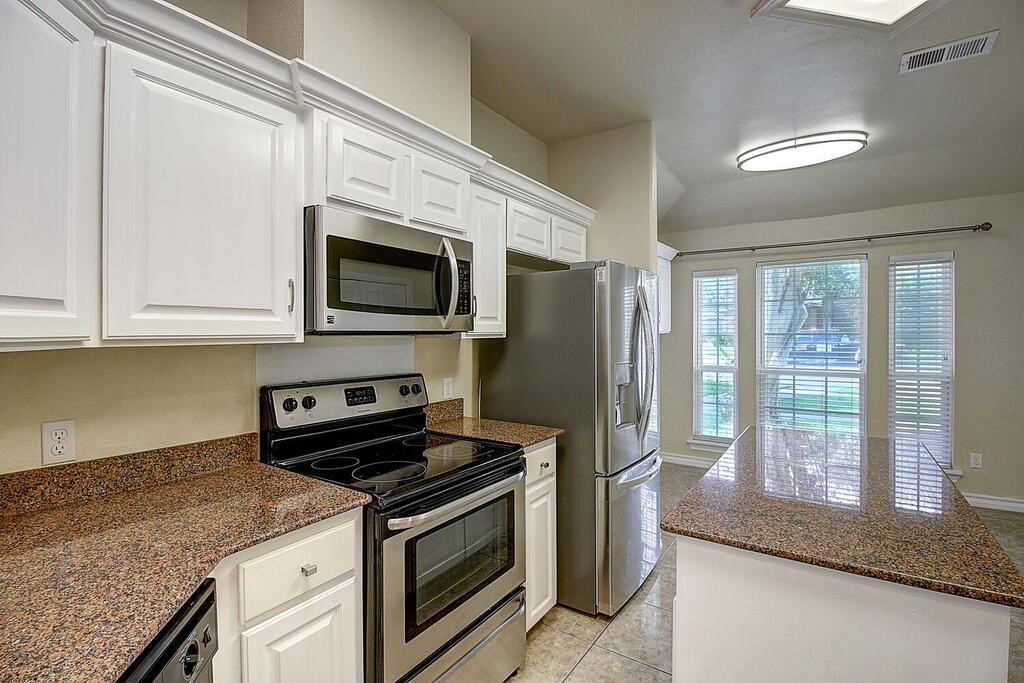 6226 Brockhampton St Property Photo 17