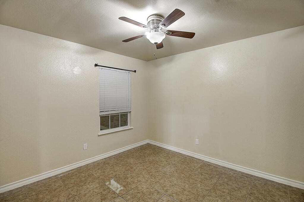 6226 Brockhampton St Property Photo 32