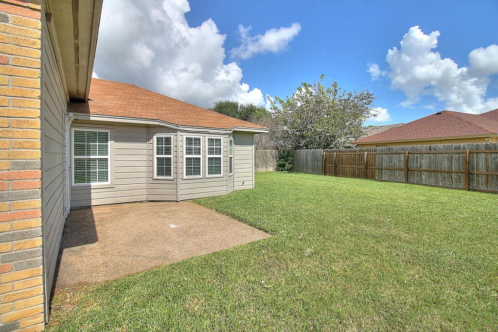 6226 Brockhampton St Property Photo 38