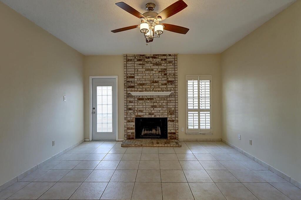 7126 Windbrook Property Photo 10