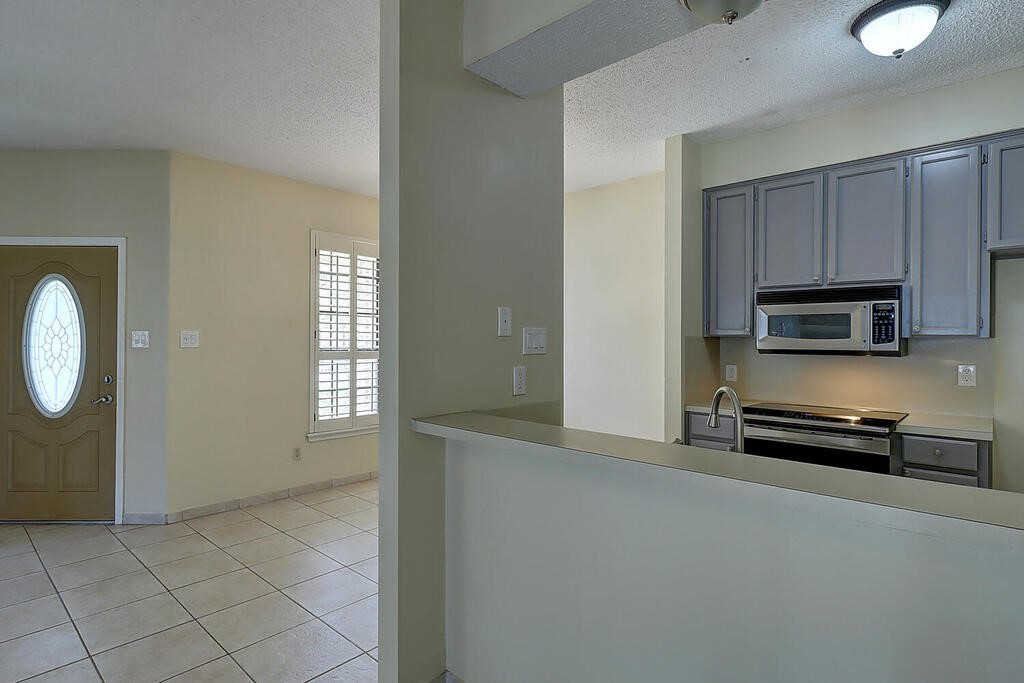 7126 Windbrook Property Photo 12