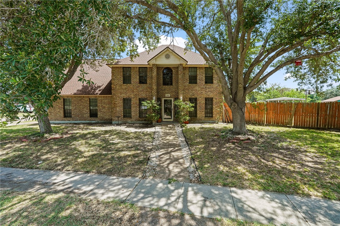 5502 Queensborough Property Photo 1