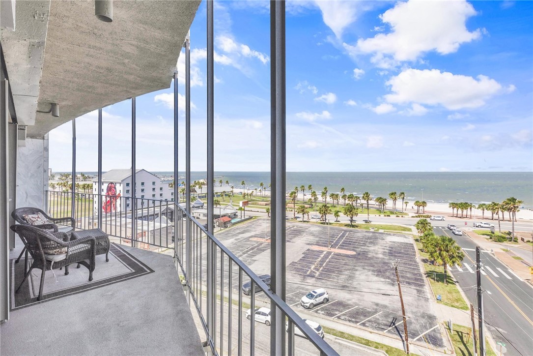 823 S Water St 6a And 6g Property Photo 4