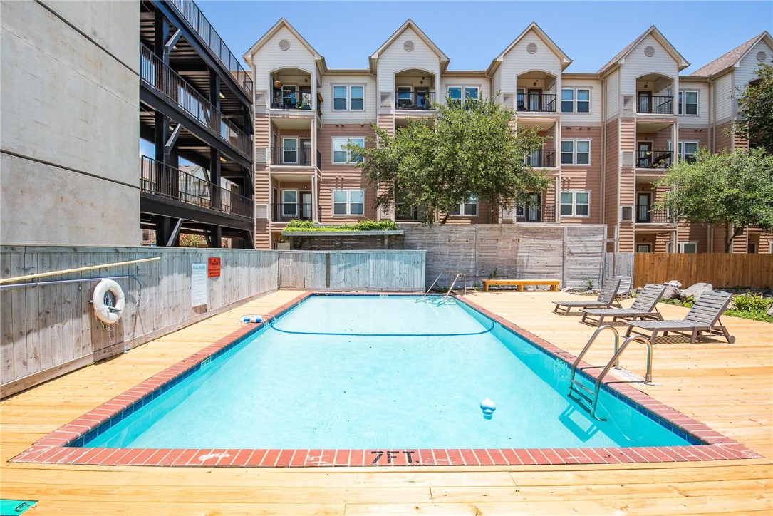 823 S Water St 6a And 6g Property Photo 32