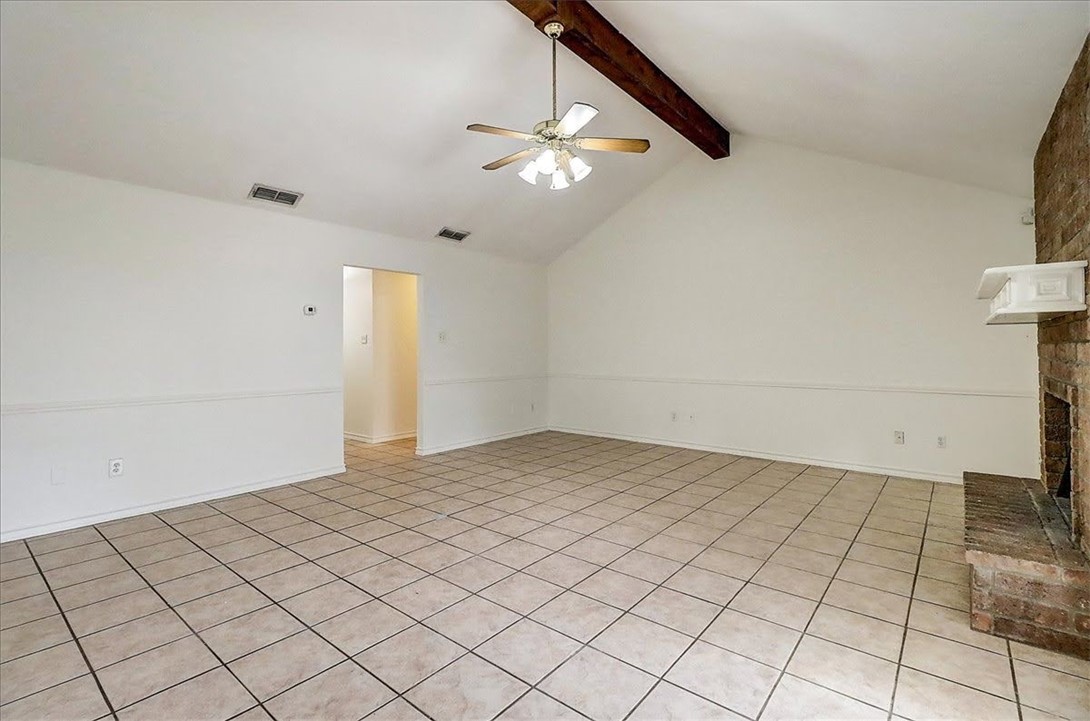 6405 Clairfield St Property Photo 5
