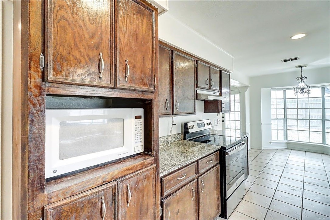 6405 Clairfield St Property Photo 10
