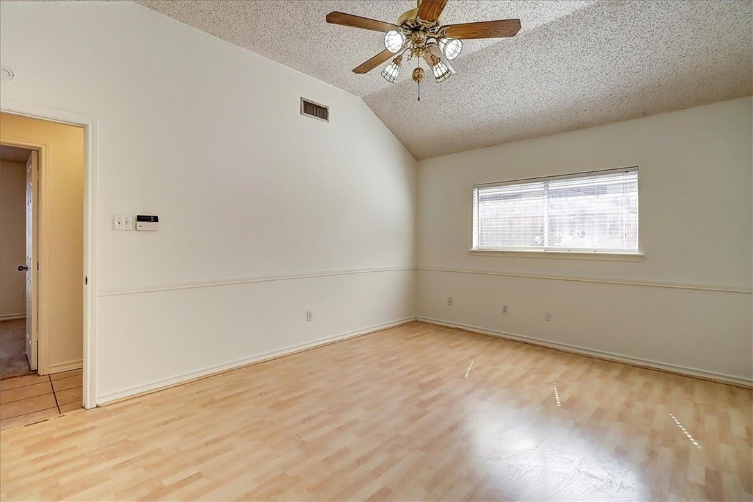 6405 Clairfield St Property Photo 20