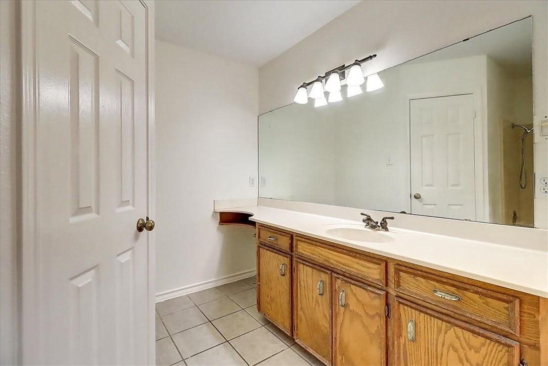 6405 Clairfield St Property Photo 23