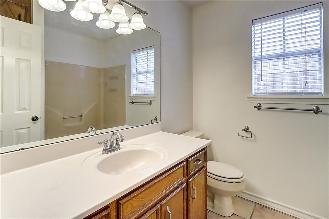 6405 Clairfield St Property Photo 29
