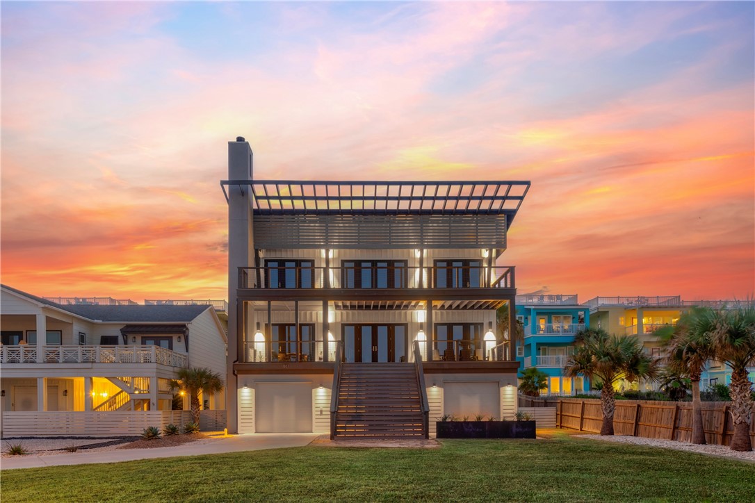 887 Oceanside Property Photo
