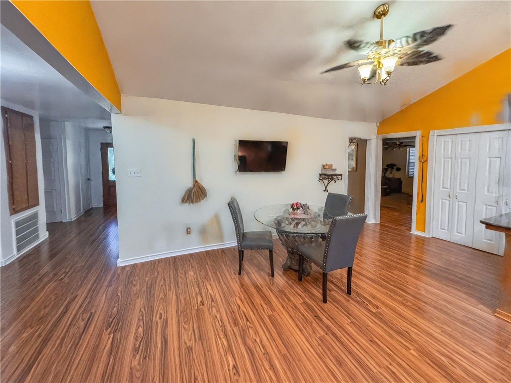 296 County Road 1601 Property Photo 12