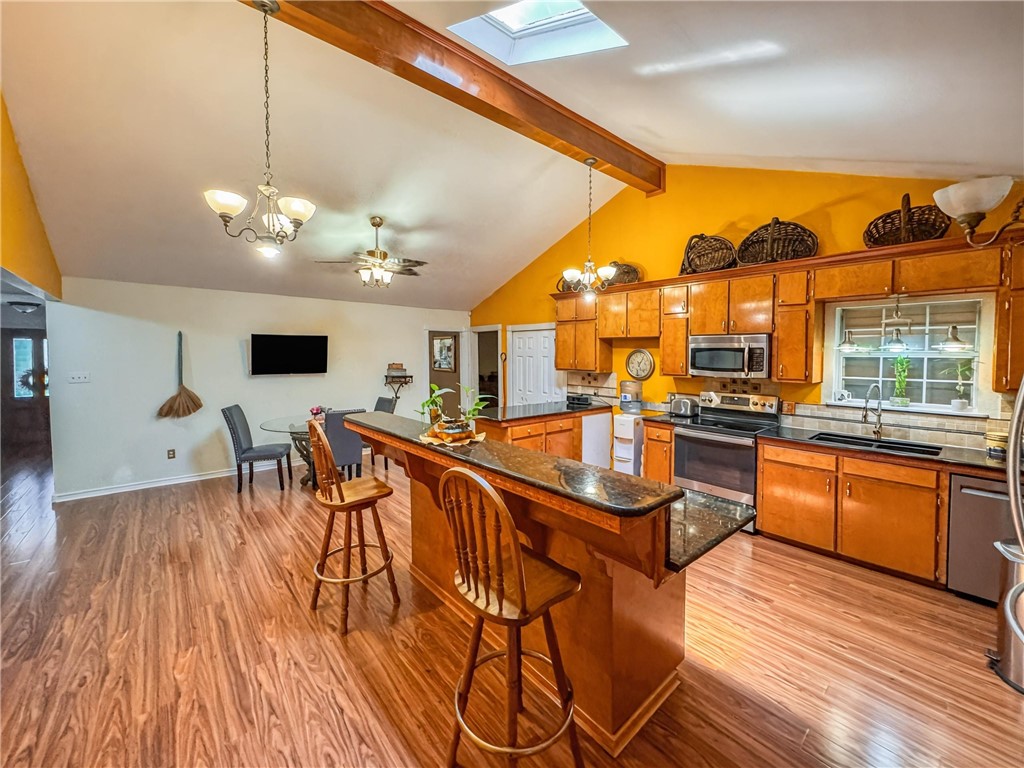 296 County Road 1601 Property Photo 14