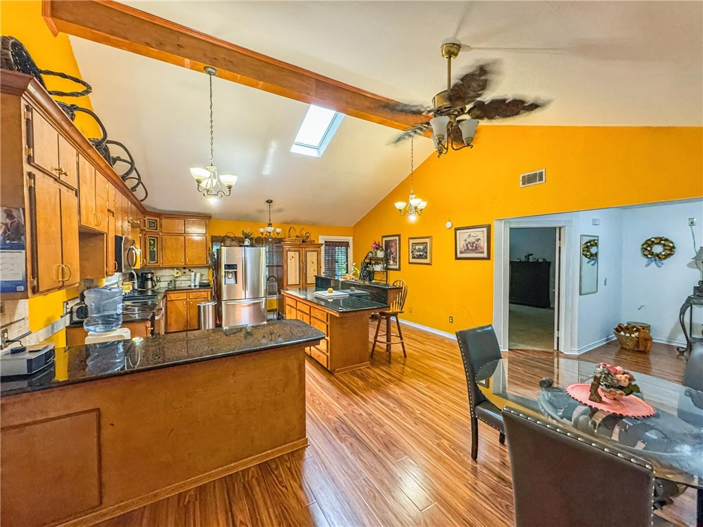 296 County Road 1601 Property Photo 16