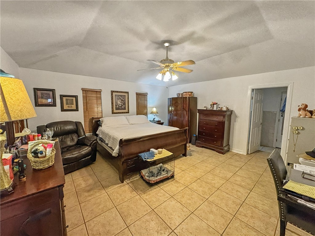 296 County Road 1601 Property Photo 22