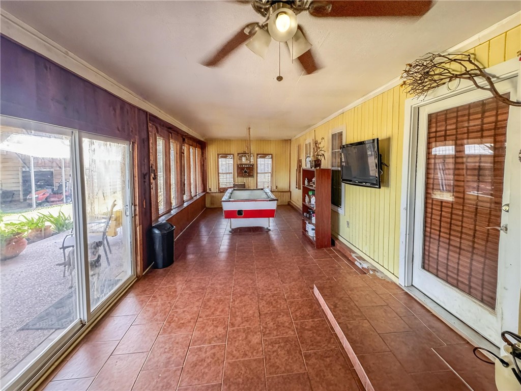 296 County Road 1601 Property Photo 24